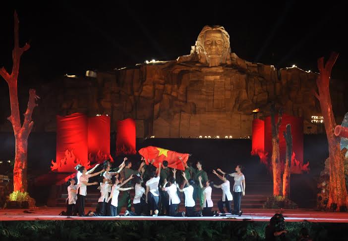 ពិធីរំលឹកខួបអនុស្សាវរីយ៍លើកទី៤០នៃទិវាឯកភាពប្រទេសជាតិ៖បន្តបទចម្រៀងវីរភាព ជ័យជំនះទាំងស្រុង