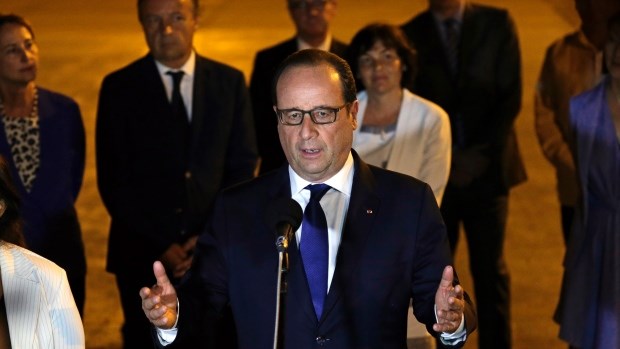 ប្រធានាធិបតីបារាំងអំពាវនាវអោយអាមេរិកលុបចោលបទហ៊ុំព័ទ្ធចំពោះគុយបា