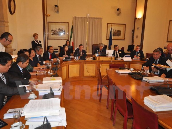 រដ្ឋសភាអ៊ីតាលីនិងវៀតណាមផ្លាស់ប្ដូរបទពិសោធន៍ក្នុងការអភិរក្សវប្បធម៌និងកិច្ចសហប្រតិបតិ្តការអប់រំ