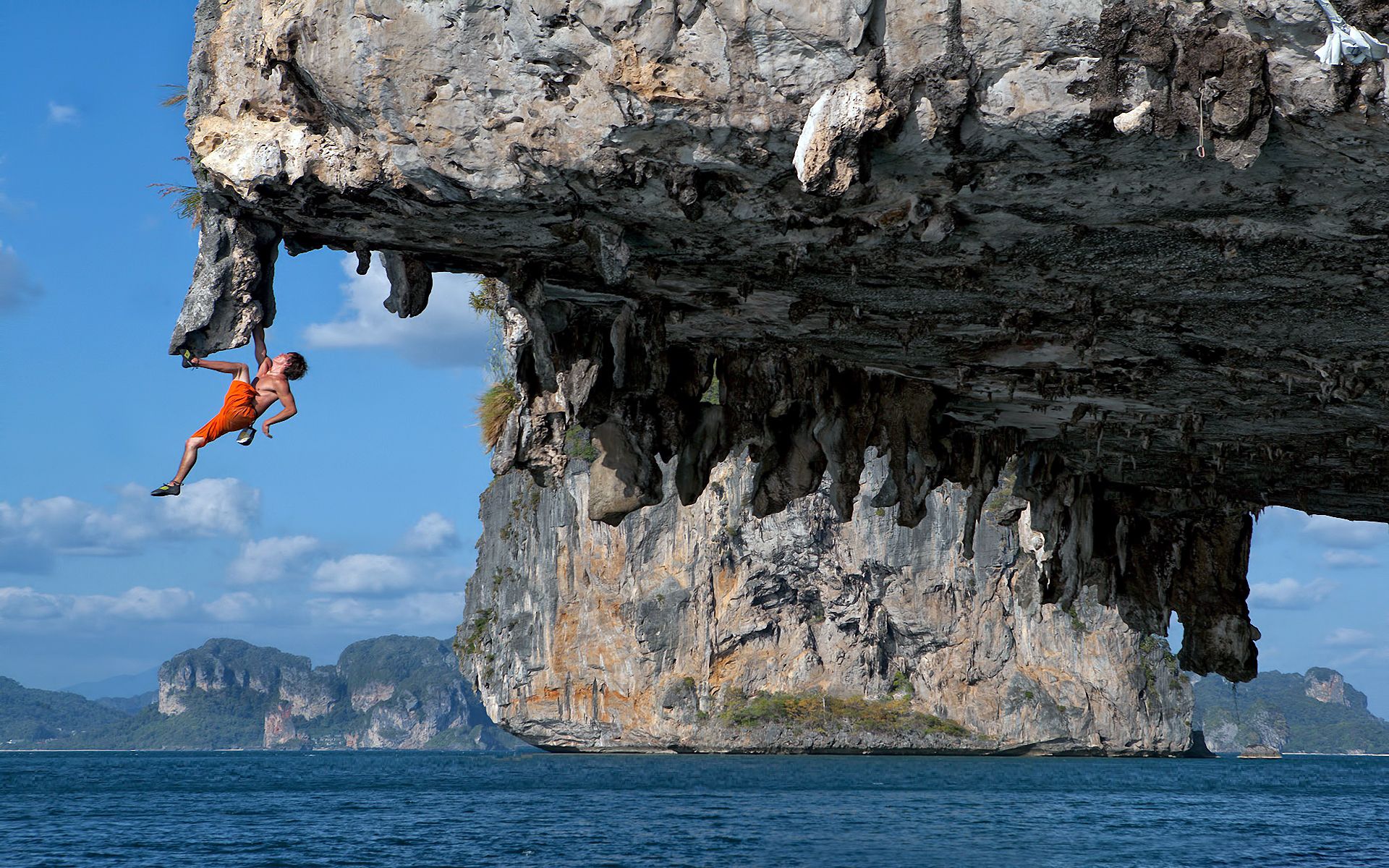 Deep water soloing – វិញ្ញាសាកីឡាប្រថុយប្រថាន