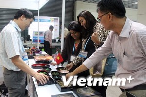 វប្បធម៌និងទំនិញវៀតណាមទទួលបានស្រឡាញ់ចូលចិត្តនៅផ្សារណាត់នៃបណ្ដាខឿនវប្បធម៌មិត្តភក្តិនៅ Mexico City
