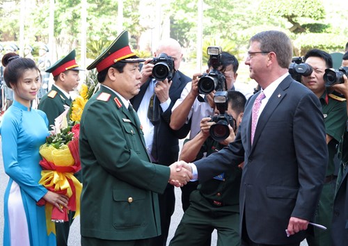 រដ្ឋមន្ត្រីក្រសួងការពារជាតិអាមេរិកមកបំពេញទស្សនកិច្ចនៅវៀតណាម