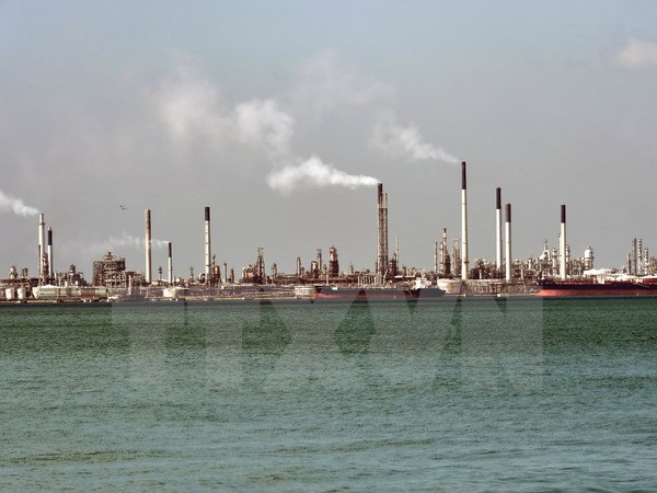 តំលៃប្រេងឆៅនៅទីផ្សារអាមេរិកនិងពិភពលោកថយចុះ