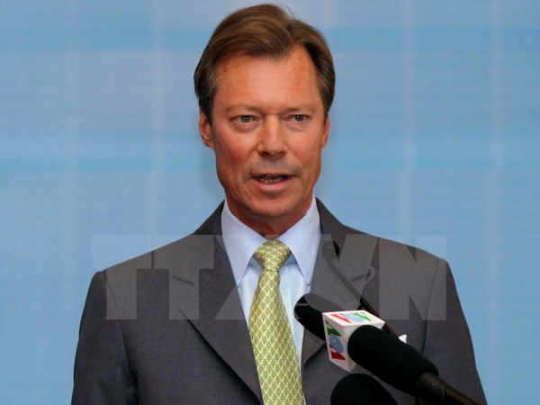 លុចសំបួរគោរពទំនាក់ទំនងជាមួយវៀតណាម