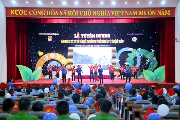 លើកសរសើរបណ្ដារូបសណ្ឋានយុវជនឆ្នើមក្នុងកិច្ចការពារបរិស្ថាន