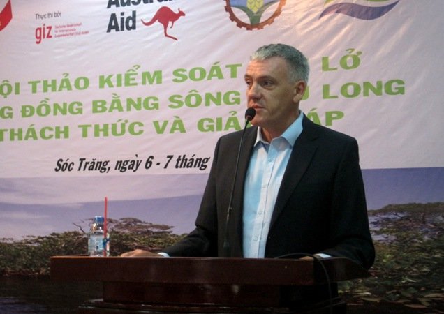 សិក្ខាសាលាស្ដីពីការទប់ទល់នឹងការបាក់ដីនៅវាលទំនាបទន្លេ Cuu Long