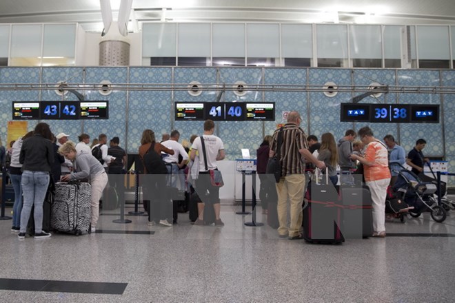 ទុយនេស៊ីបិទទ្វាវិហារចំនួន៨០ក្រោយការវាយប្រហារភេរវកម្ម