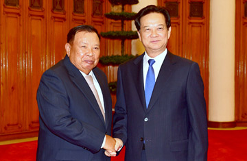 នាំទំនាក់ទំនងវៀតណាម-ឡាវអភិវឌ្ឍន៍ឡើងកំរិតថ្មី