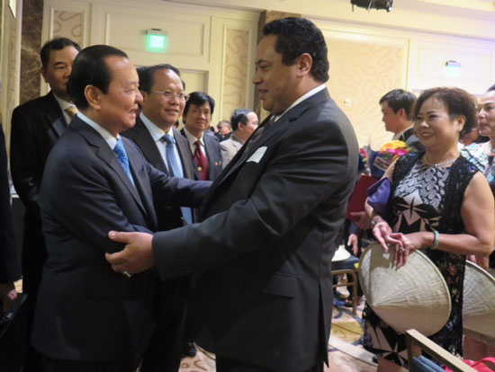 ទីក្រុងហូជីមិញបង្កើនកិច្ចសហប្រតិបតិ្តការជាមួយតំបន់នានារបស់អាមេរិក