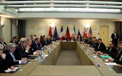 អ៊ីរ៉ង់និង EU ឯកភាពចាប់ផ្ដើមការចរចារ