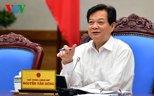 នាយករដ្ឋមន្ត្រី Nguyen Tan Dung បញ្ជាណែនាំទប់ទល់ជំនះពុកពារលើផលវិបាកនៃភ្លៀងទឹកជំនន់