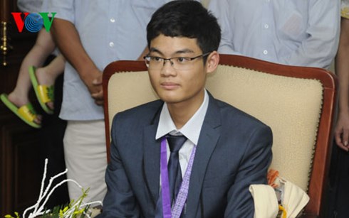 Vu Xuan Trung សិស្សមាសគណិតវិទ្យានៃខេត្ត Thai Binh