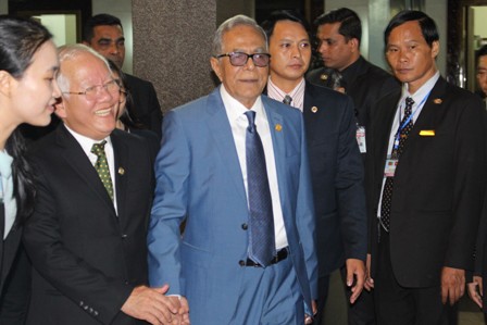 ថ្នាក់ដឹកនាំទីក្រុងហូជីមិញទទួលជួបសន្ទនាជាមួយប្រធានាធិបតីបង់ក្លាដែស