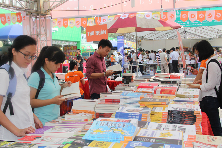 ពិធីបុណ្យសៀវភៅហាណូយ២០១៥រួមចំណែកលើកដម្កើងបណ្ដាបេតិកភ័ណ្ឌរដ្ឋធានី