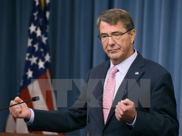 រដ្ឋមន្ត្រីការពារជាតិអាមេរិកបំពេញទស្សនកិច្ចនៅអឺរ៉ុបដើម្បីពិភាគ្សាអំពីបញ្ហាស៊ីរីនិងជនអន្តោប្រវេសន៍