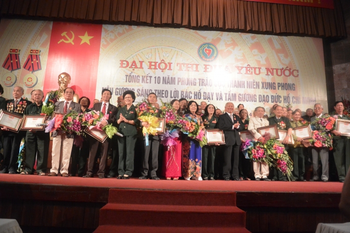 អតីតយុទ្ធជនស្ម័គ្រចិត្តធ្វើតាមគំរូសីលធម៌របស់លោកប្រធានហូជីមិញ