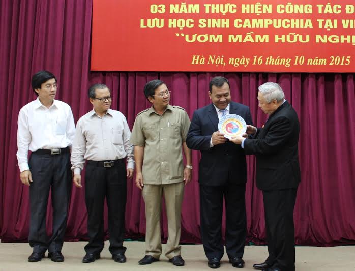 បណ្តុះពន្លកមិត្តភាពវៀតណាម-កម្ពុជា