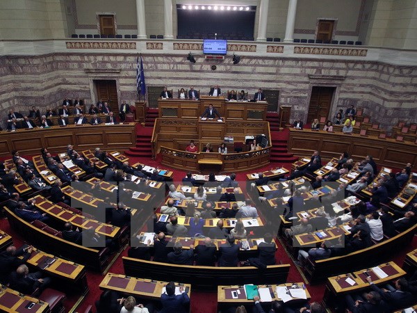 ក្រិកអនុម័តកញ្ចប់កំណែទម្រង់ថ្មីតាមសំណូមពររបស់ម្ចាស់បំណុល