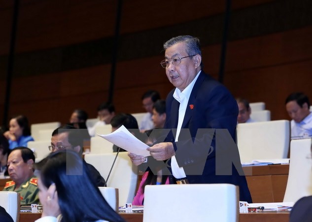 រដ្ឋសភាវៀតណាមពិភាគ្សាអំពីស្ថានភាពសេដ្ឋកិច្ចសង្គម