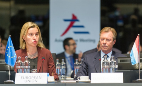 EU អំពាវនាវអោយដោះស្រាយជំលោះនៅសមុទ្រខាងកើត