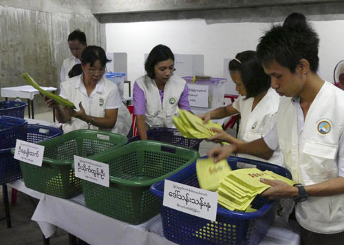 EUអះអាងថាការបោះឆ្នោតសកលរបស់មីយ៉ាន់ម៉ាគួឲ្យទុកចិត្តនិងមានតម្លាភាព