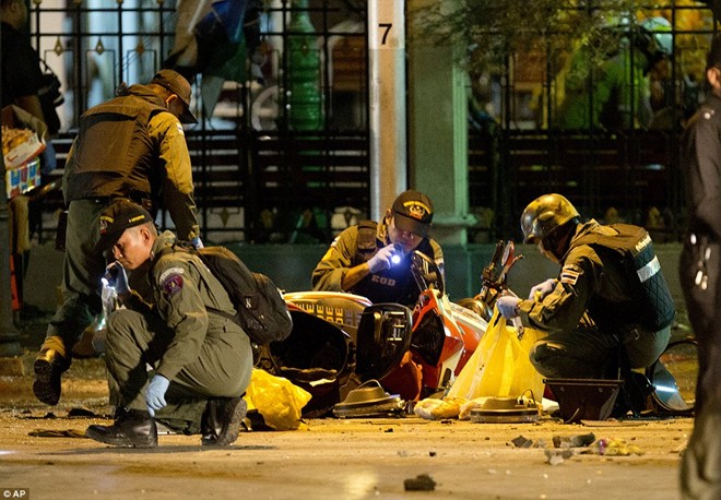 មនុស្សជាង១៥០នាក់ត្រូវស្លាប់និងរាប់រយនាក់ទៀតរងរបួសក្នុងការវាយប្រហារភេរវកម្មនៅបារាំង