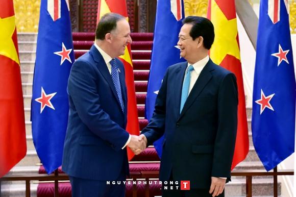 ថ្នាក់ដឹកនាំវៀតណាមទទួលជួបសន្ទនាជាមួយនាយករដ្ឋមន្ត្រីនូរវ៉ែលហ្សេឡង់