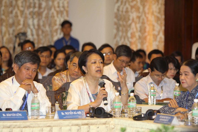 ប្រគល់ពានរង្វាន់នូវែលហ្សេឡង់-អាស៊ានសម្រាប់បុគ្គលឆ្នើមវៀតណាម៤រូប