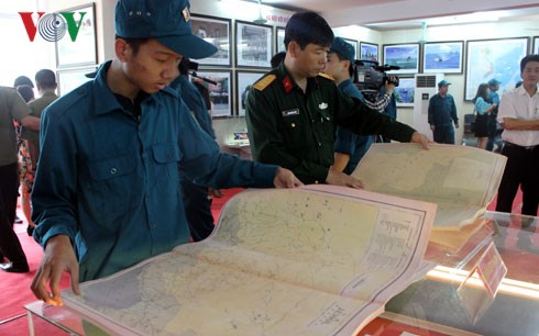 ពិព័រណ៍ផែនទីនិងឯកសារអំពីប្រជុំកោះ Hoang Sa និង Truong Sa បានរៀបចំឡើងនៅរដ្ឋធានីហាណូយ