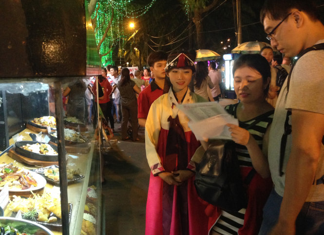 មហោស្រពអាហារឆ្ងាញ់ឆ្នាំ២០១៥នៅទីក្រុងហូជីមិញ