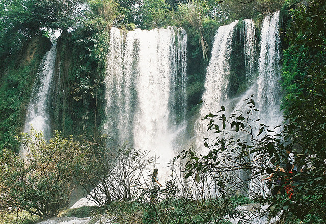 សោភ័ណភាពនៃល្បាក់ទឹក Dai Yem