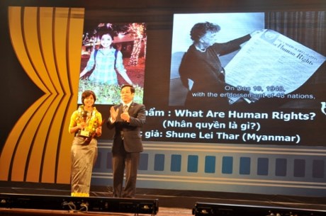 ផ្សព្វផ្សាយរូបភាពបណ្ដាប្រទេសអាស៊ានសកម្មនិងពោពេញទោដោយសក្ដានុភាព