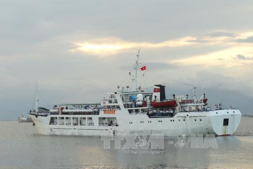 ជើងនាវាដំបូងបញ្ជូនទំនិញចូលឆ្នាំថ្មី២០១៦ទៅកាន់ស្រុកកោះ Truong Sa