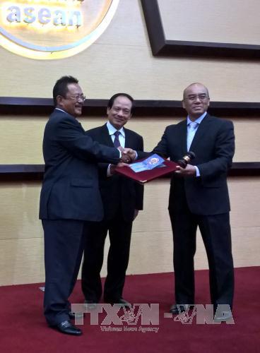 វៀតណាមចូលរួមសកម្មភាពចាប់ផ្តើមឆ្នាំប្រធានអាស៊ាន២០១៦របស់ឡាវ