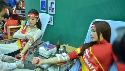 កម្មវិធីបរិច្ចគឈាមស្ម័គ្រចិត្តថ្ងៃអាទីត្យ