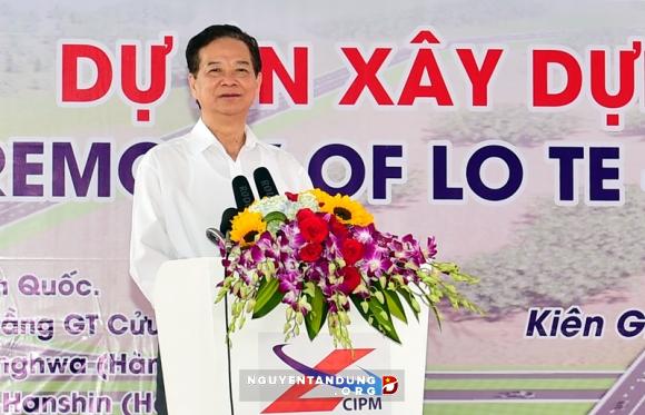 នាយករដ្ឋមន្ត្រីវៀតណាមអញ្ជើញចូលរួមពិធីបើកការដ្ឋានសាងសង់ផ្លូវតភ្ជាប់ Can Tho និងខេត្ត Kien Giang