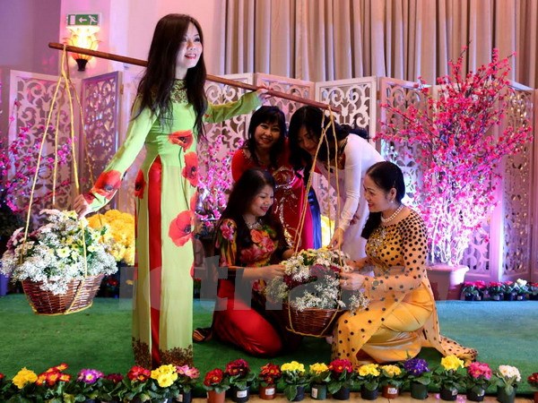 បរិយាកាសបង្ហាញបុណ្យតេតប្រពៃណីវៀតណាមនៅសាធារណរដ្ឋឆែក