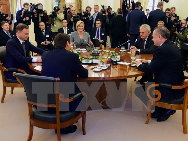 ក្រុម Visegard គាំទ្របើកទូលាយ EU