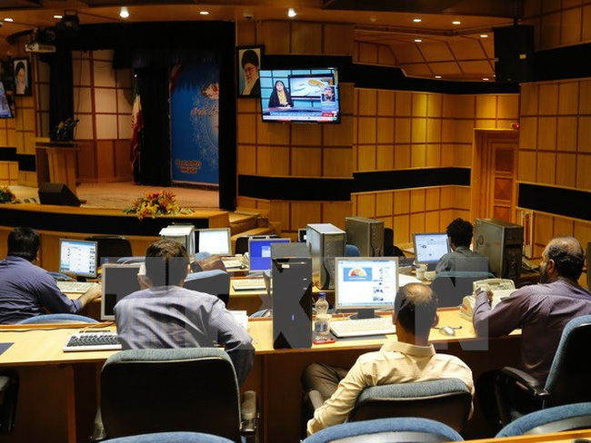 រដ្ឋសភាថ្មីរបស់អ៊ីរ៉ង់រៀបចំសម័យប្រជុំដំបូង