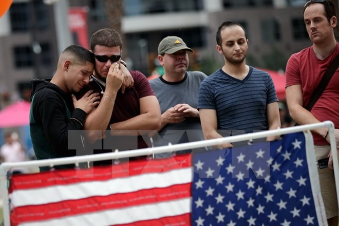 អាមេរិកព្រមានអំពីសតិអារម្មណ៍ធ្វើពហិការសាសនាអ៊ីស្លាមក្រោយពីការបាញ់រះនៅ Orlando