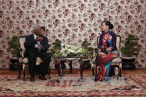 ថ្នាក់ដឹកនាំទីក្រុងហូជីមិញជួបសន្ទនាជាមួយគណៈប្រតិភូគណបក្សកម្មុយនីស្តឥណ្ឌា