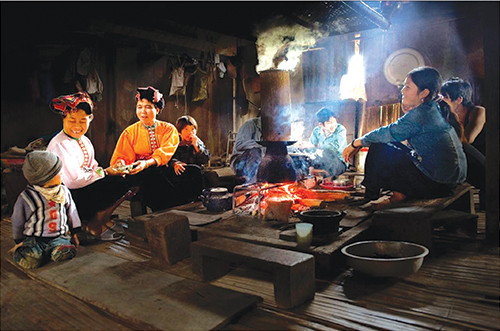 លំហវប្បធម៌ជុំវិញចង្ក្រានបាយរបស់ជនជាតិភាគតិច
