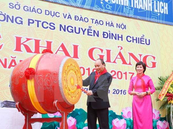 ពិធីបើកបវេសនកាលឆ្នាំសិក្សាថ្មី ២០១៦-២០១៧ ក្នុងទូទាំងប្រទេសវៀតណាម