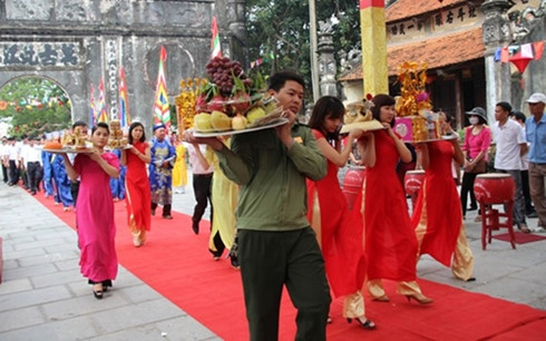 រំលឹកខួបអនុស្សវរីយ៍លើកទី៧៦១ទិវាមរណភាពរបស់ វីរៈបុរសជាតិ Tran Hung Dao