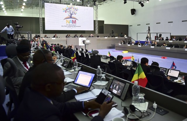 សន្និសីទកំពូលលើកទី១៧នៃចលនាមិនចូលបក្សសម្ព័ន្ធបានបើកនៅវេណេហ្ស៊ុយអេឡា