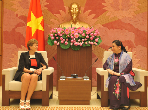 អនុប្រធានរដ្ឋសភាវៀតណាមជួបសន្ទនាជាមួយសមាជិកសភាដាណឺម៉ាក់