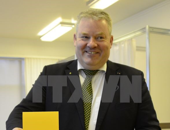 នាយករដ្ឋមន្រីអ៊ីស្លង់លាលែងពីដំណែងបន្ទាប់ពីការបោះឆ្នោតមុនកាលកំណត់