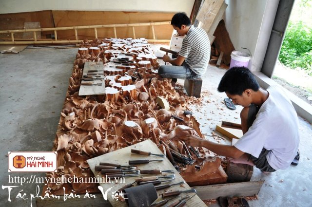 ទស្សនាភូមិផលិតគ្រឿងឈើHai Minh