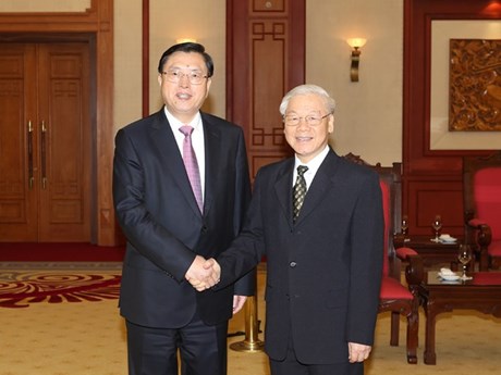 អគ្គលេខាបក្ស Nguyen Phu Trong បានជួបសន្ទនាប្រធានគណៈកម្មាធិការអចិន្ត្រៃនៃសភាតំណាង ប្រជាជនទូទាំងប្រទេស