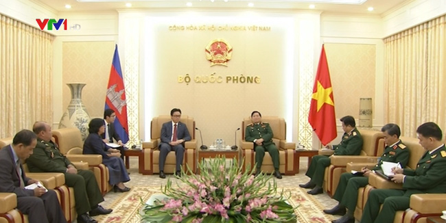 រដ្ឋមន្ត្រីក្រសួងការពារប្រទេសវៀតណាមទទួលជួបជាមួយឯកអគ្គរាជទូតកម្ពុជាប្រចាំនៅវៀតណាម